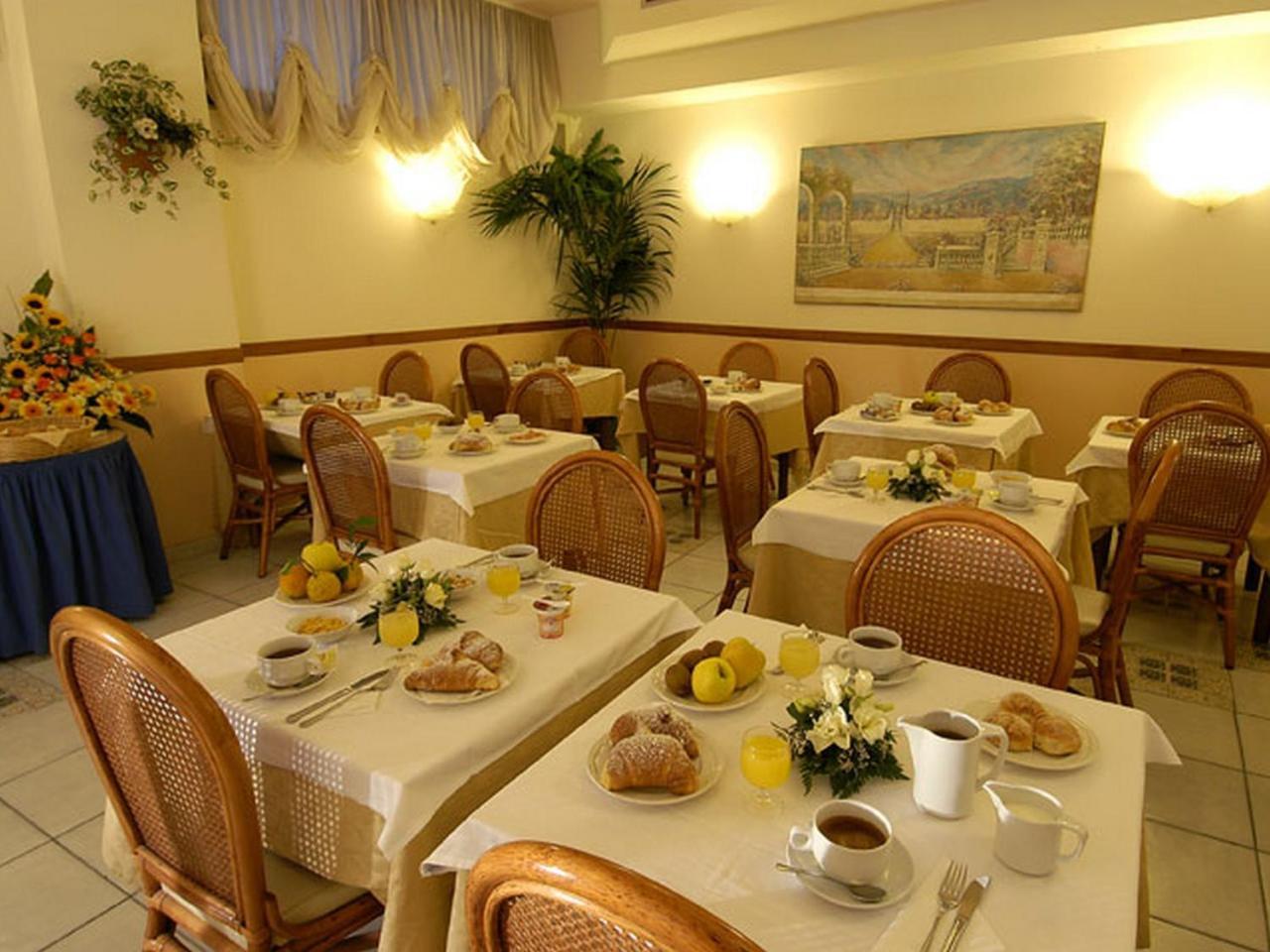 Hotel Eden Sorrento Restoran fotoğraf